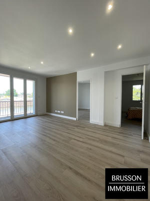 Appartement - 80 m² - 3 pièces