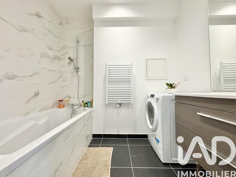 Loft - 93 m² - 5 pièces