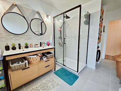 Appartement - 85 m² - 4 pièces