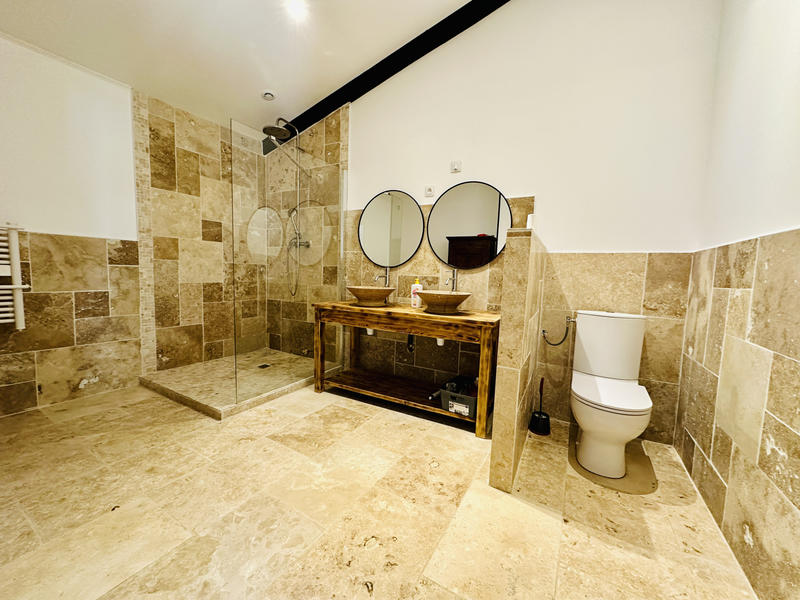 Maison - 229 m² - 6 pièces