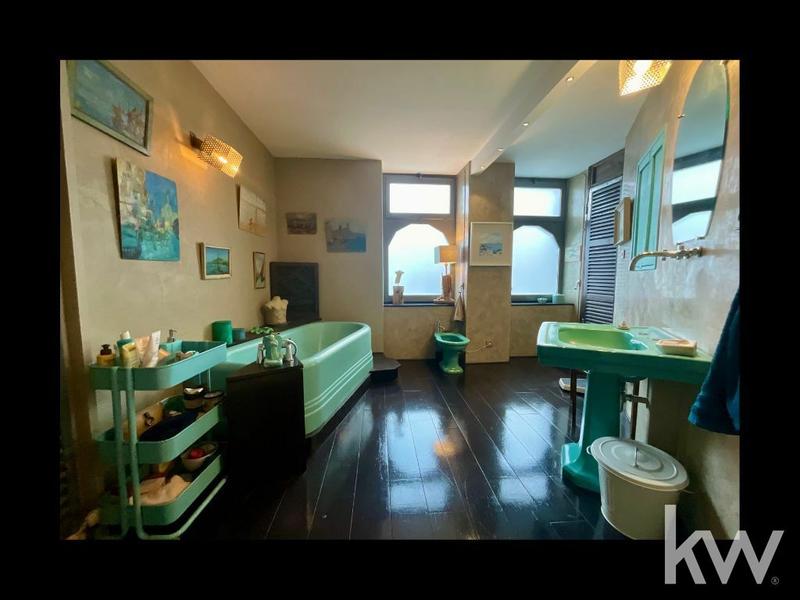 Local d'activités - 500 m² - 8 pièces