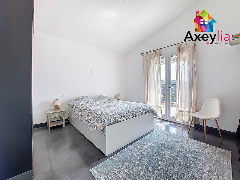 Maison - 174 m² - 5 pièces