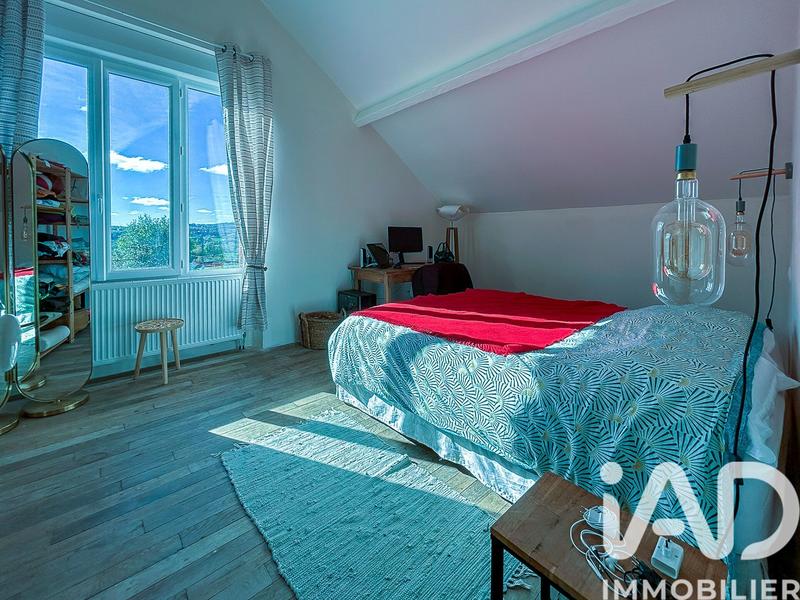 Maison - 86 m² - 5 pièces