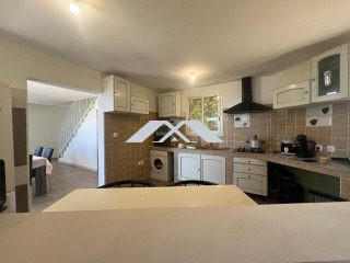 Maison traditionnelle - 105 m² - 7 pièces