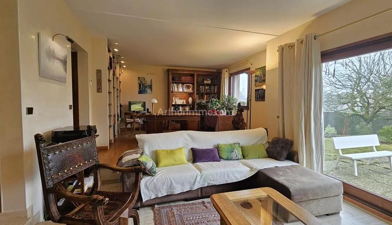 Maison - 180 m² - 7 pièces