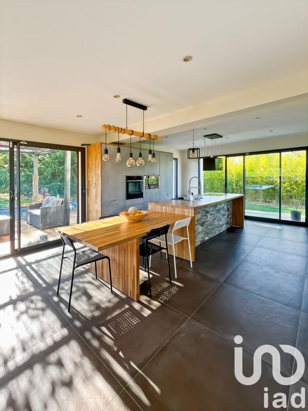 Maison - 160 m² - 6 pièces