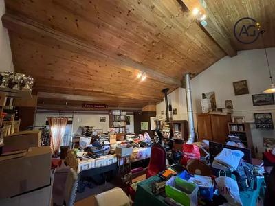 Maison - 348 m² - 9 pièces