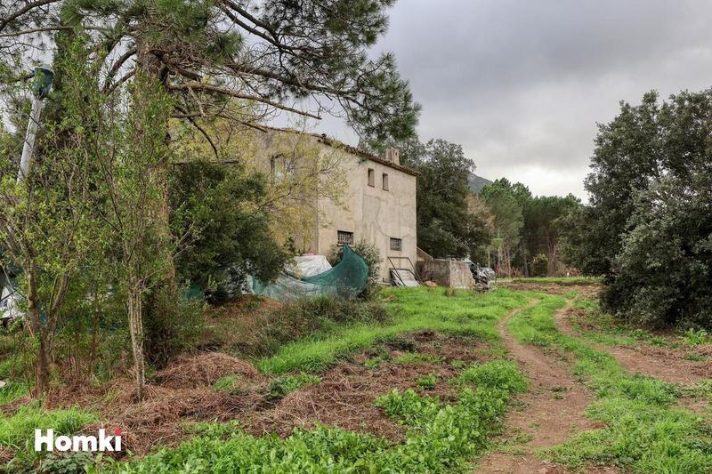 Maison - 200 m² - 5 pièces