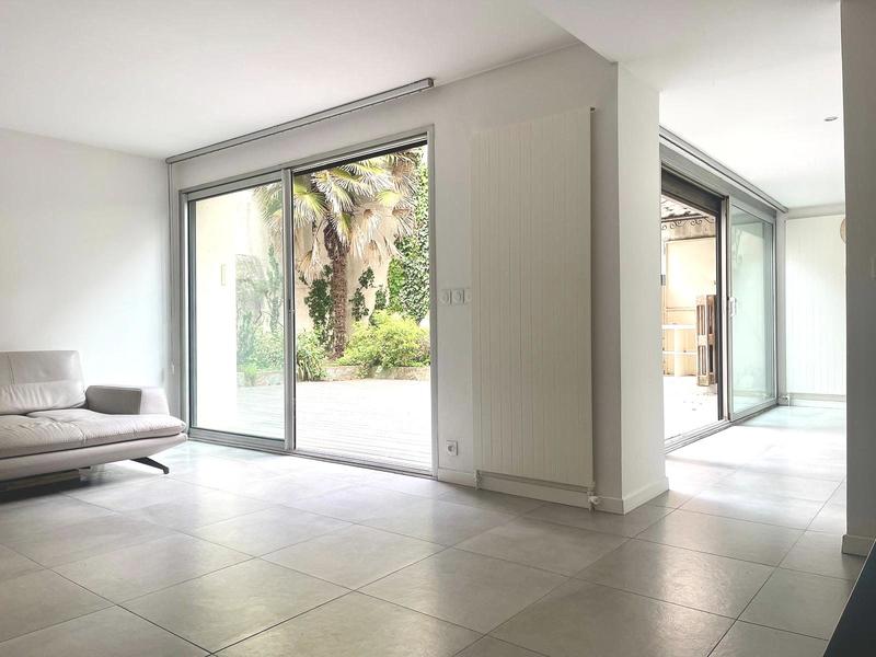 Appartement - 140 m² - 5 pièces