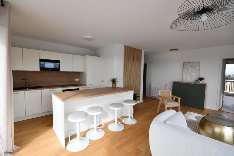 Appartement - 89 m² - 4 pièces