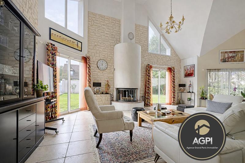 Maison contemporaine - 221 m² - 8 pièces