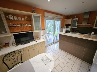 Maison - 278 m² - 6 pièces