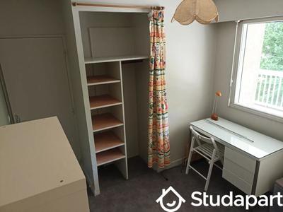 Chambre - 10 m² - 1 pièce