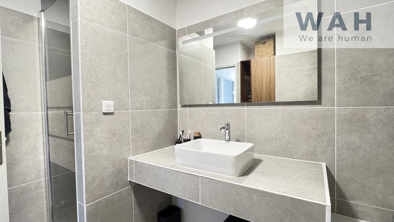 Loft - 101 m² - 4 pièces