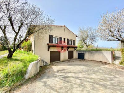 Villa - 167 m² - 6 pièces