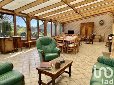 Maison - 180 m² - 8 pièces