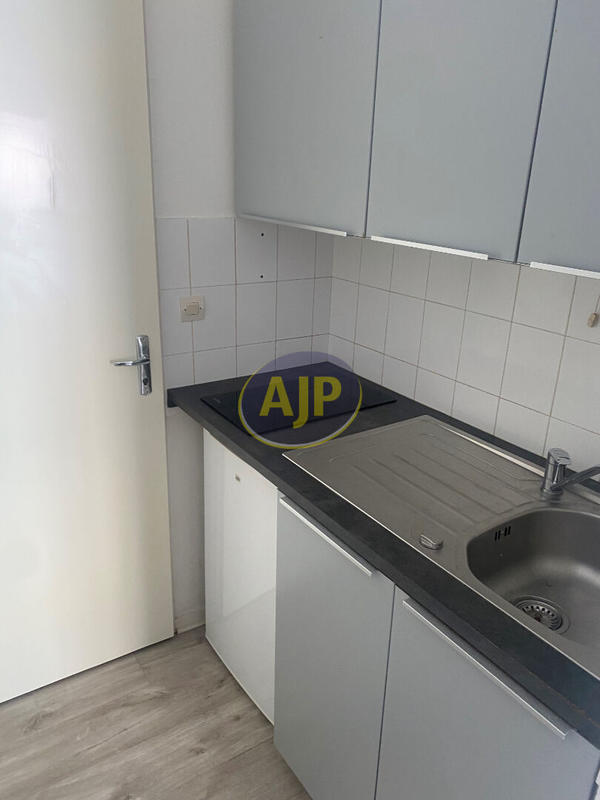 Appartement - 18 m² - 1 pièce
