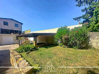 Maison - 194 m² - 5 pièces