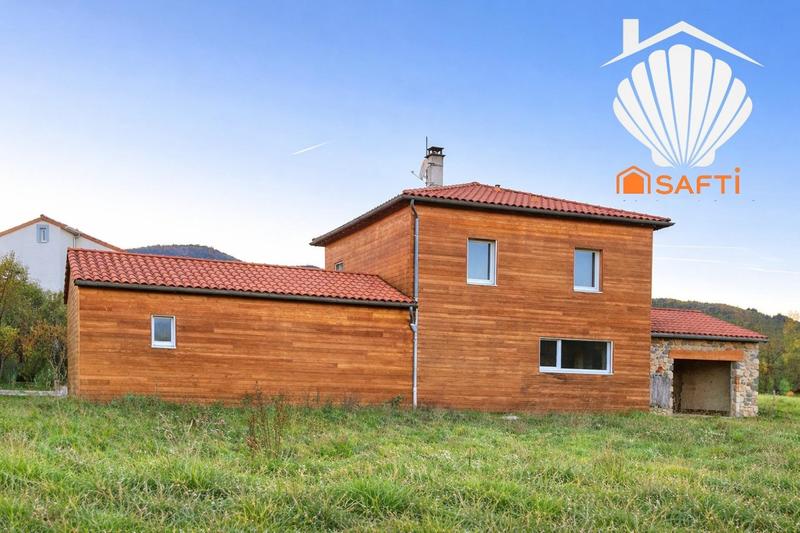 Maison - 151 m² - 5 pièces