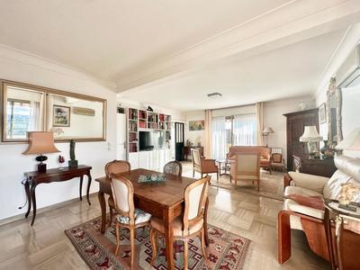 Appartement - 92 m² - 3 pièces