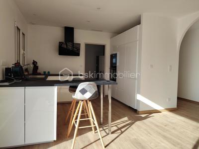 Maison - 92 m² - 3 pièces