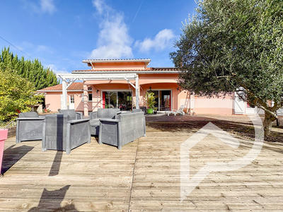 Maison - 197 m² - 6 pièces