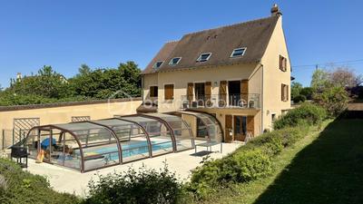 Maison d'architecte - 243 m² - 10 pièces