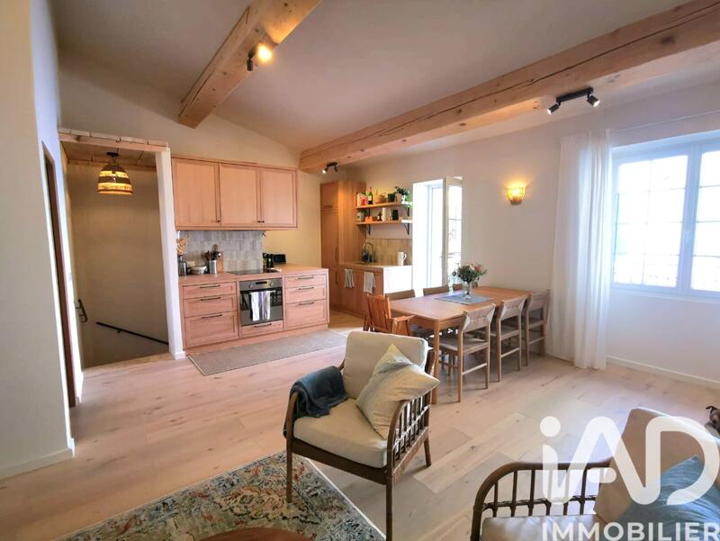 Maison - 90 m² - 4 pièces