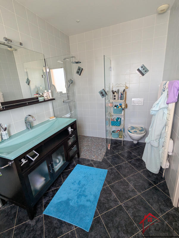 Maison - 178 m² - 7 pièces