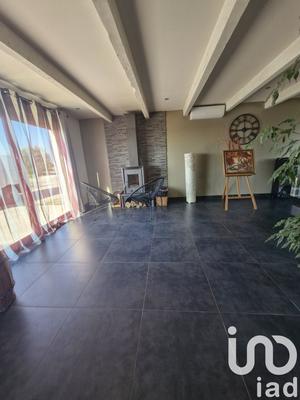 Maison - 104 m² - 4 pièces