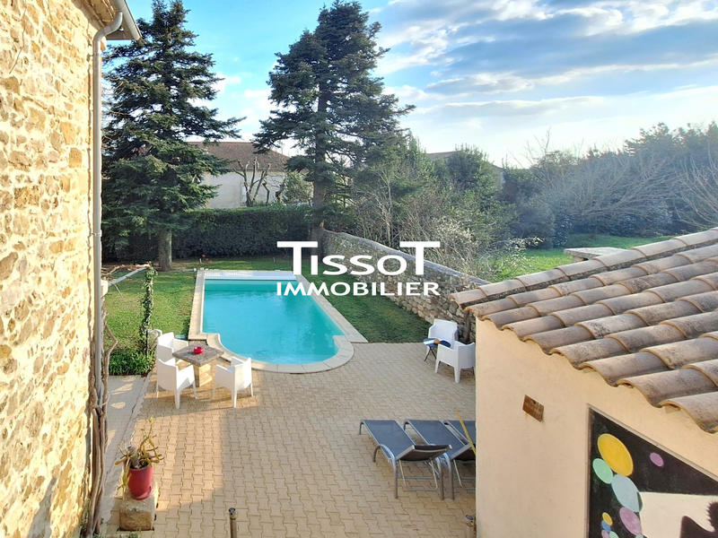 Maison ancienne - 239 m² - 7 pièces