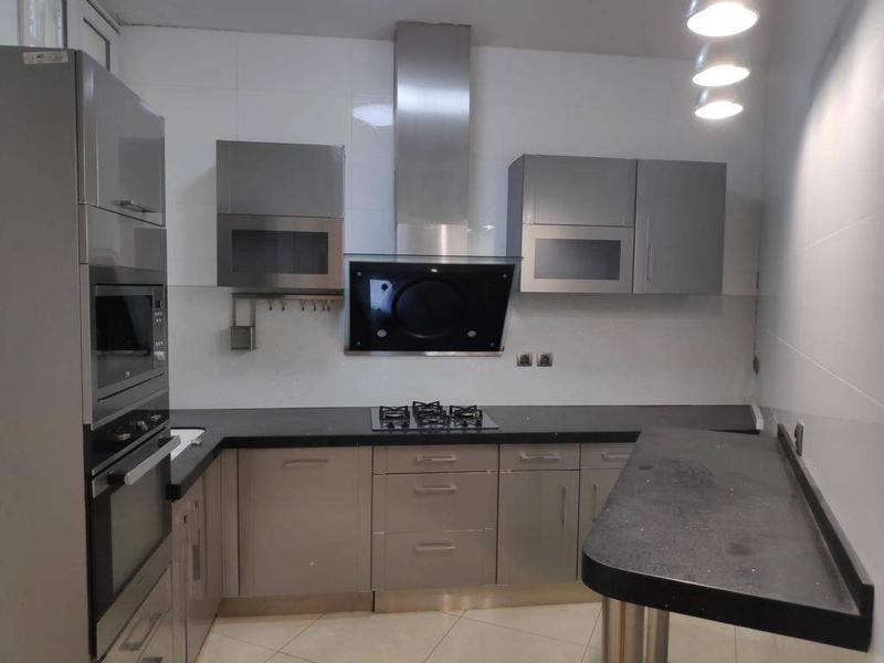 Appartement - 102 m² - 4 pièces