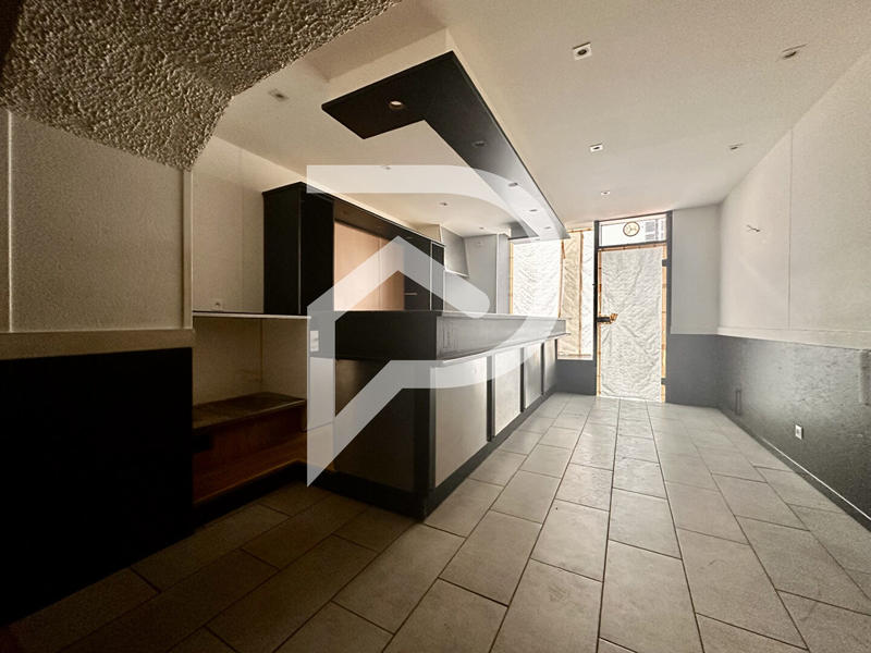 Immeuble - 5 pièces