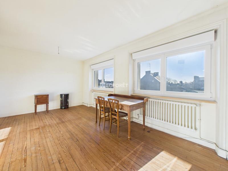 Maison - 152 m² - 7 pièces