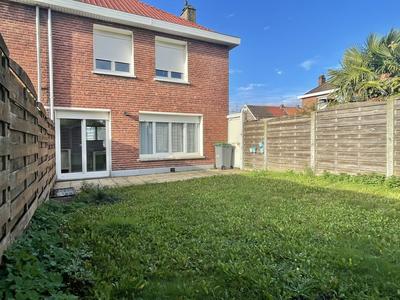 Maison traditionnelle - 81 m² - 4 pièces