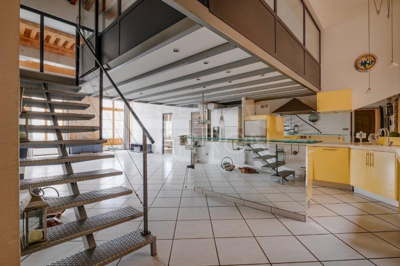 Appartement - 105 m² - 3 pièces