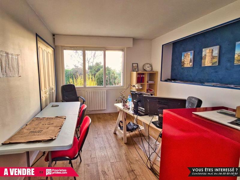 Maison - 240 m² - 8 pièces