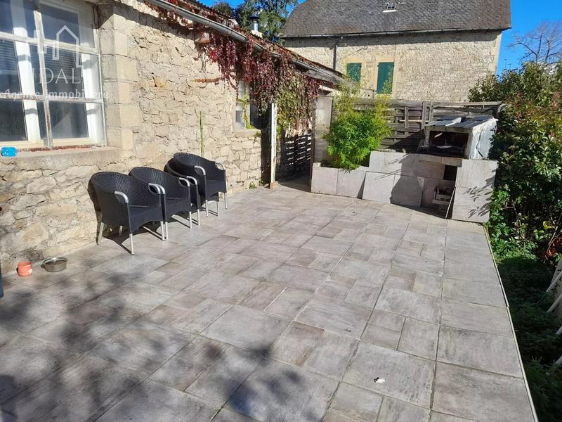 Maison - 223 m² - 10 pièces