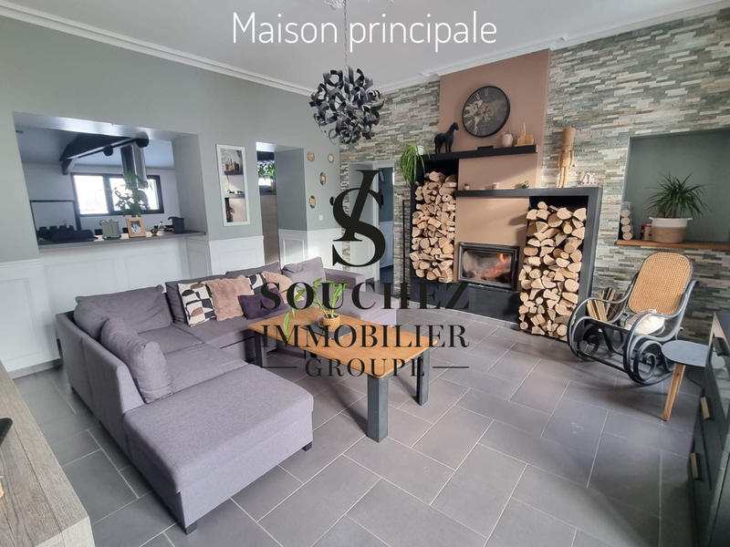 Maison - 250 m² - 8 pièces