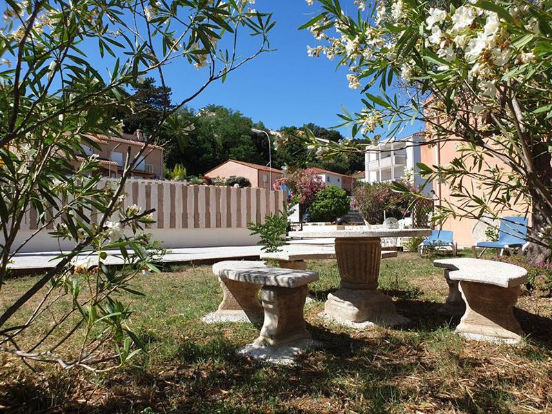 Immeuble - 572 m² - 27 pièces