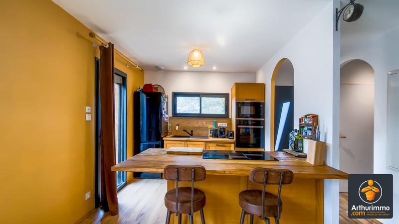 Maison - 95 m² - 4 pièces