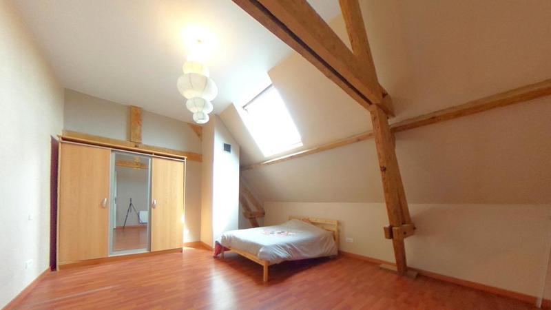 Maison - 204 m² - 6 pièces