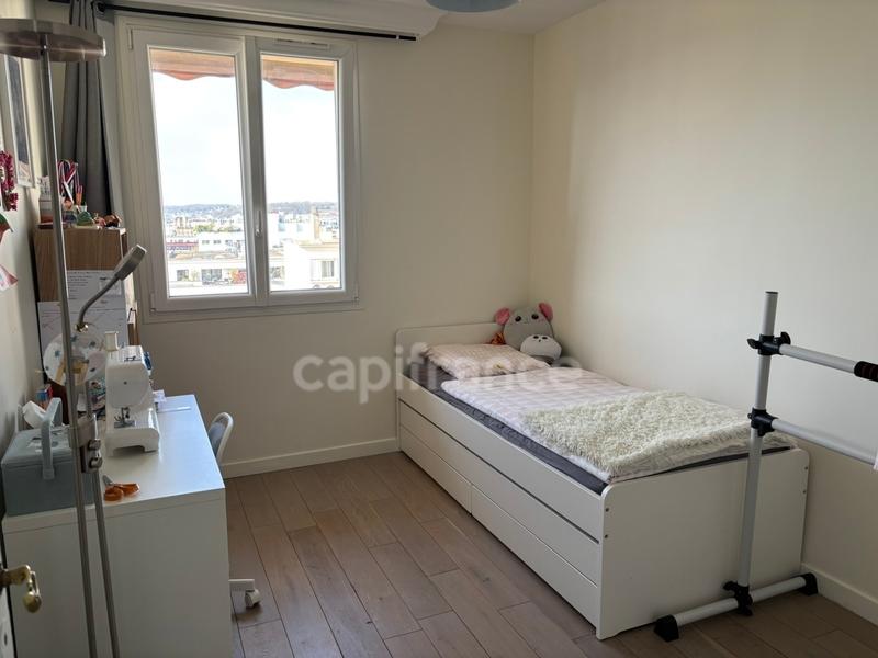Appartement - 93 m² - 5 pièces