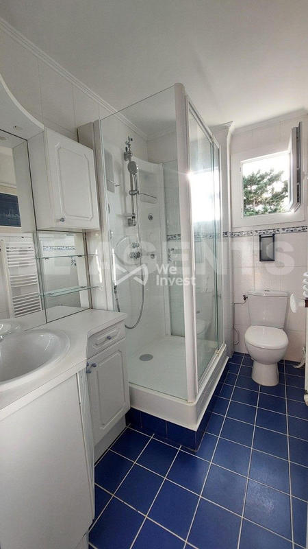 Maison - 295 m² - 9 pièces