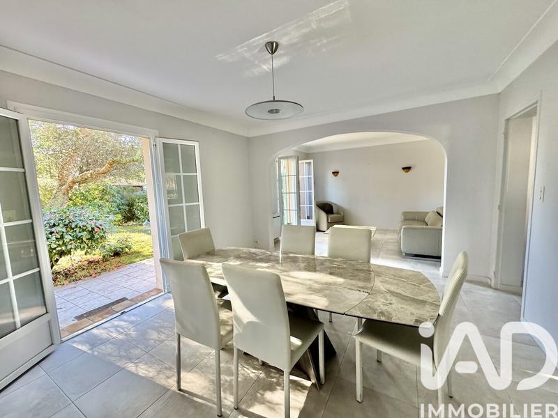 Maison - 98 m² - 4 pièces