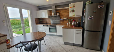 Maison - 142 m² - 6 pièces