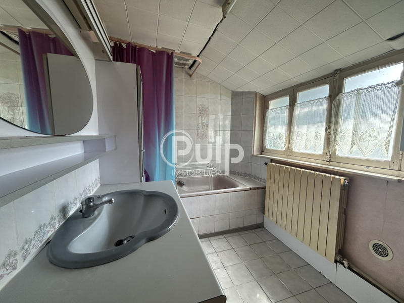 Maison bourgeoise - 168 m² - 9 pièces