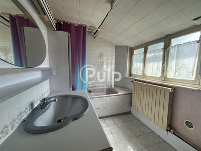 Maison bourgeoise - 168 m² - 9 pièces