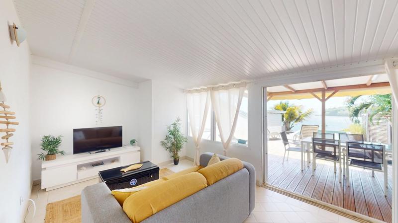 Maison - 270 m² - 9 pièces