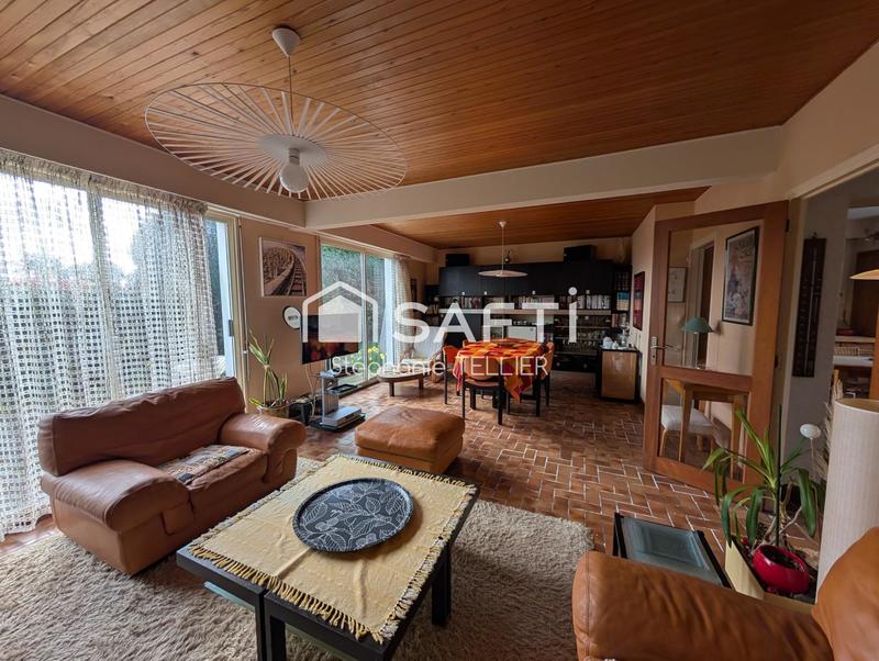 Maison - 135 m² - 6 pièces